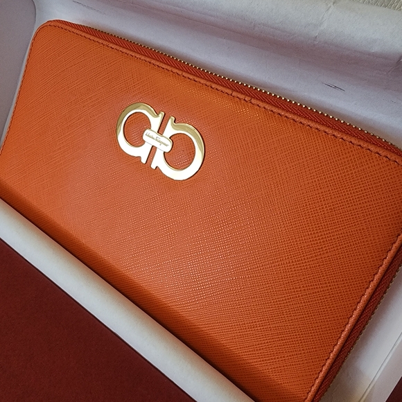 Salvatore Ferragamo Handbags - NWT ~ Salvatore Ferragamo Icona Large Gancini Zip Around Wallet ~ Lava